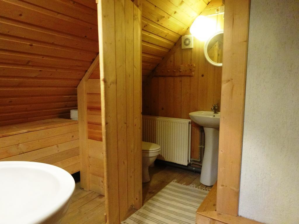 Wynajem Pokoi-Willa Pod Smrekami Zakopane Kamer foto